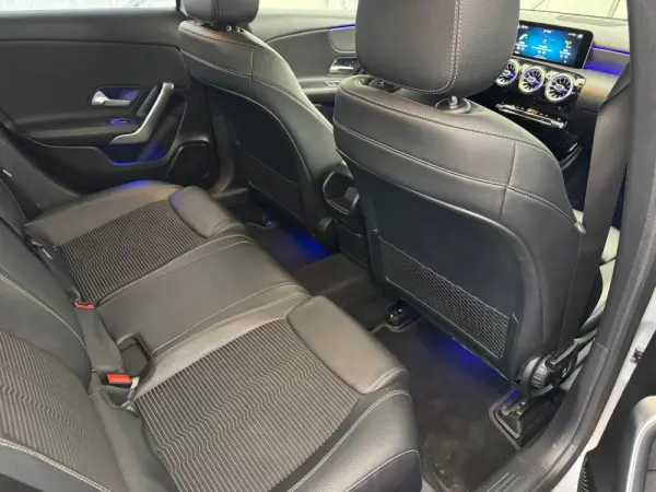 Mercedes-Benz A 180 Limousine d 7G-DCT Progressive 31