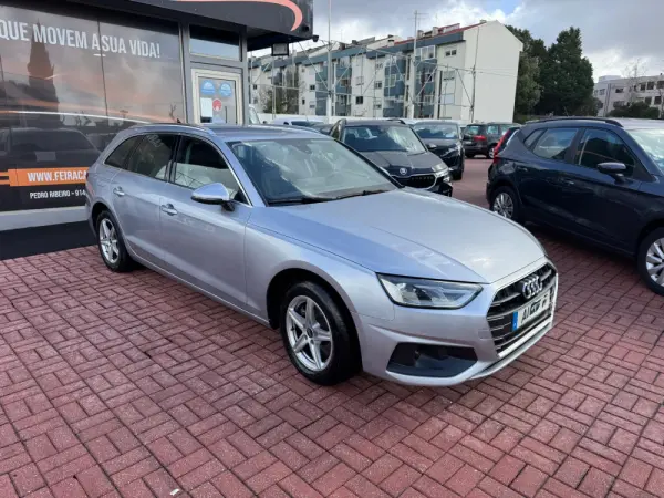 Audi A4 Avant 35 TDI S tronic 2