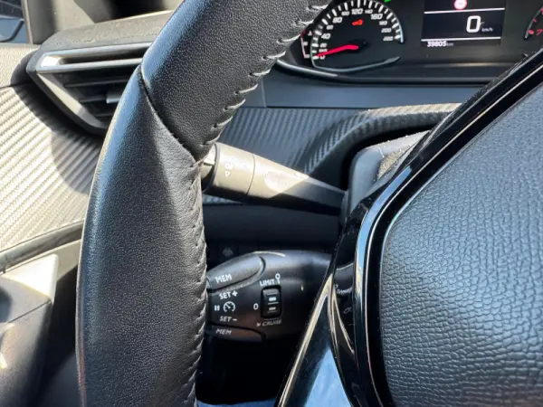 Peugeot 2008 1.2 PureTech Style 27