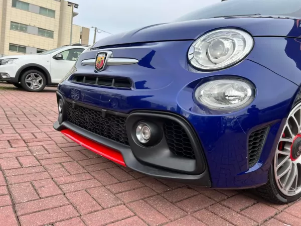 Abarth 500e C Outro 4
