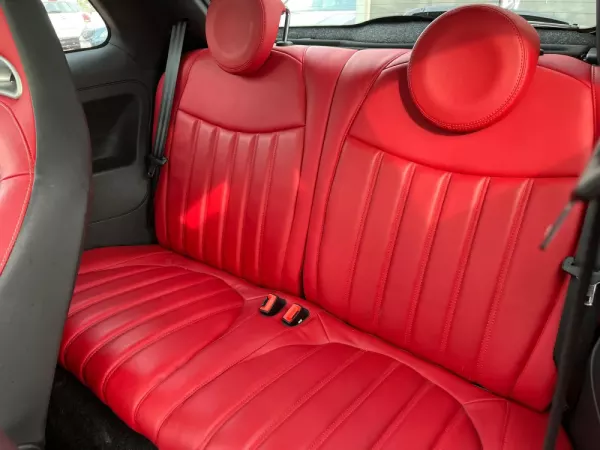 Abarth 500e C Outro 18