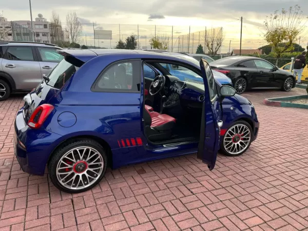 Abarth 500e C Outro 21