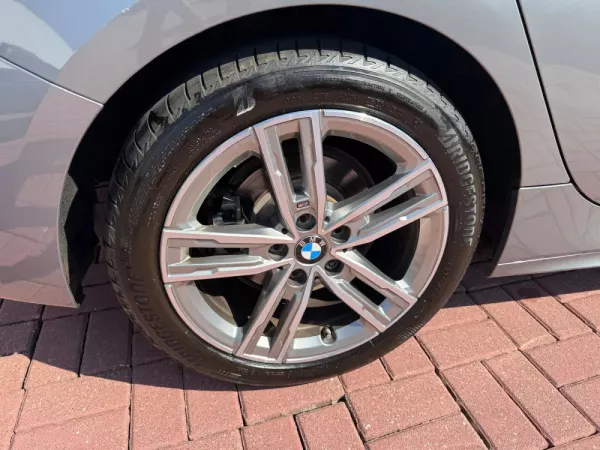 BMW 116 d Pack Desportivo M Auto 5