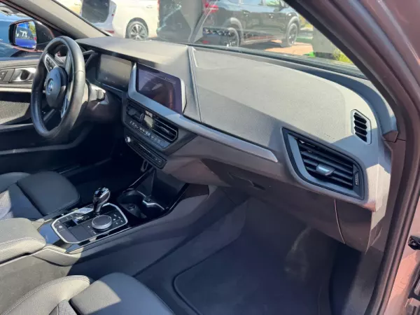 BMW 116 d Pack Desportivo M Auto 19