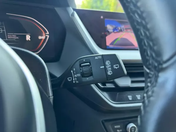 BMW 116 d Pack Desportivo M Auto 30