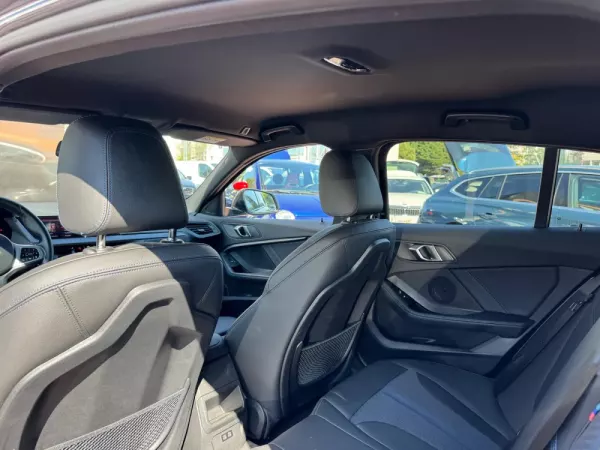 BMW 116 d Pack Desportivo M Auto 35