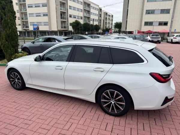 BMW 320 d Touring Auto 6