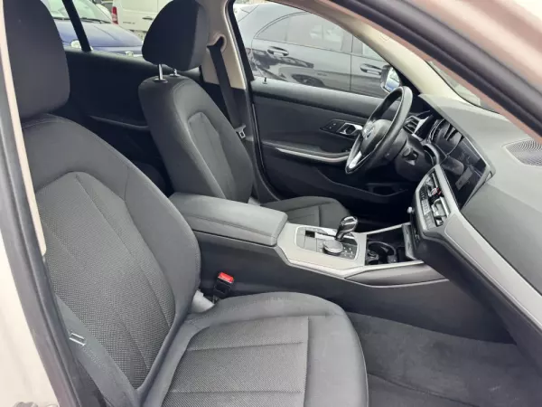 BMW 320 d Touring Auto 20