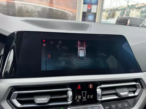 BMW 320 d Touring Auto 21