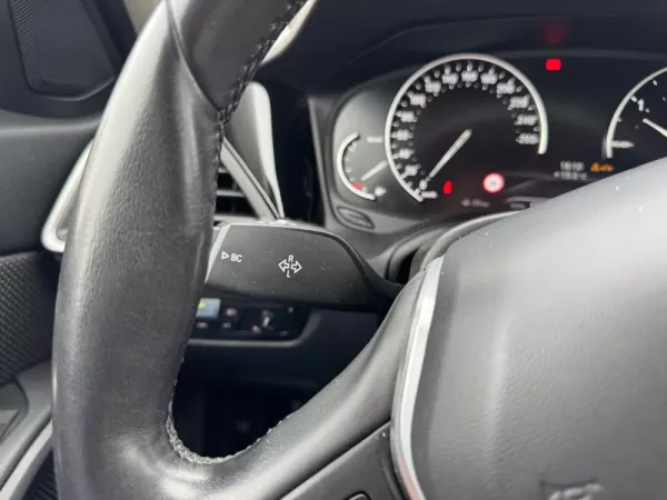 BMW 320 d Touring Auto 27