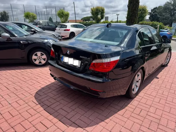BMW 520 d Executive 8