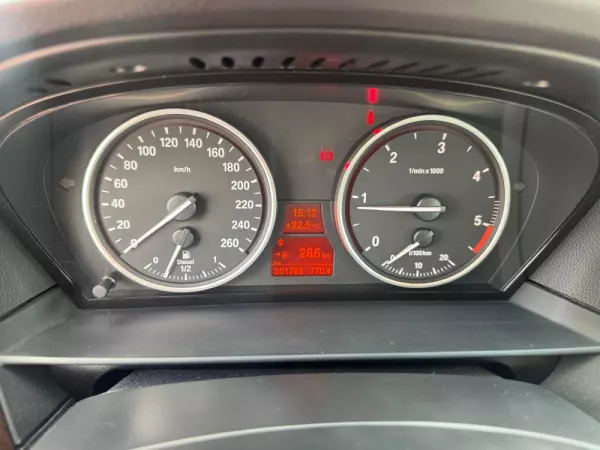 BMW 520 d Executive 23