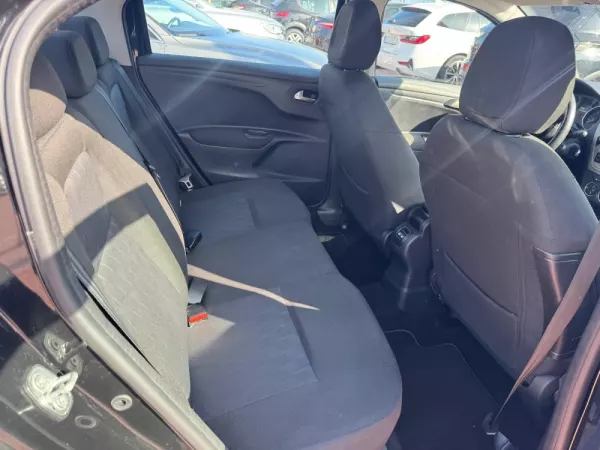 Citroën C-Elysée 1.6 BlueHDi Shine 6