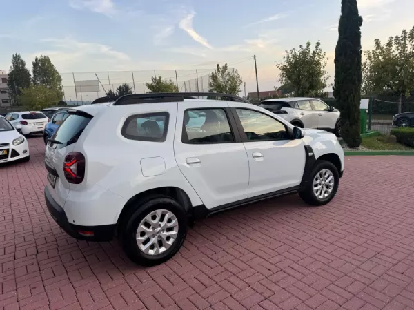 Dacia Duster 1.5 Blue dCi Extreme 8