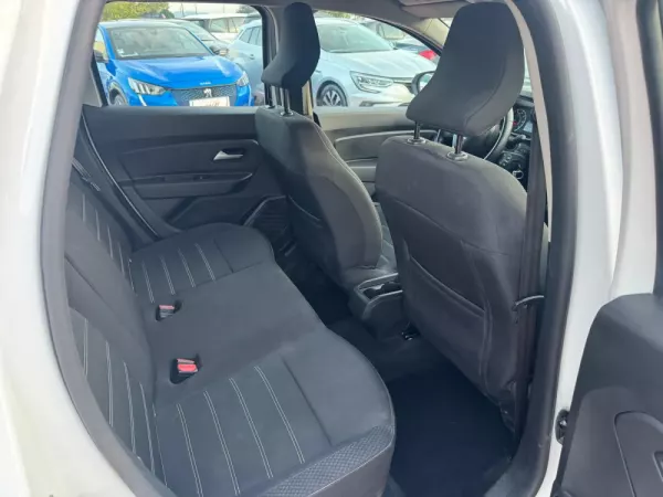 Dacia Duster 1.5 Blue dCi Extreme 11
