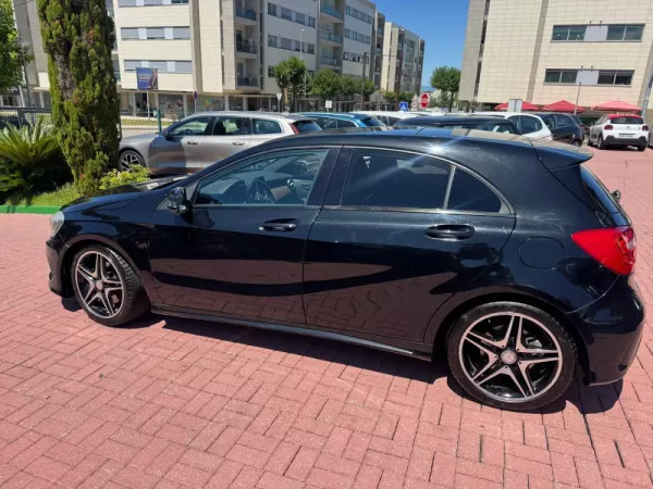Mercedes-Benz A 220 CDi BlueEfficiency Aut. 3