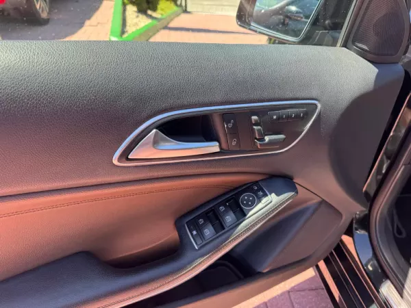 Mercedes-Benz A 220 CDi BlueEfficiency Aut. 15