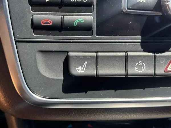 Mercedes-Benz A 220 CDi BlueEfficiency Aut. 35