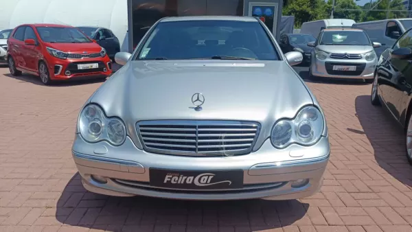 Mercedes-Benz C 220 2