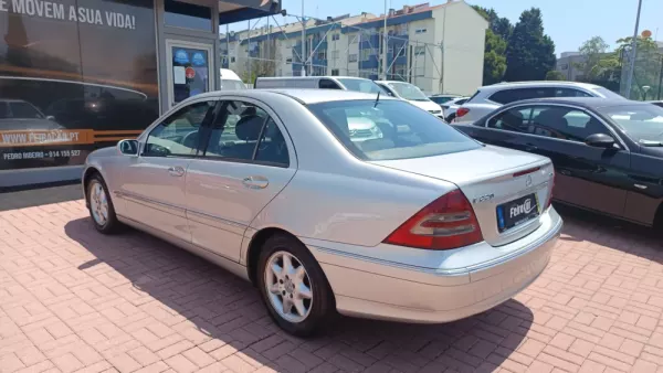 Mercedes-Benz C 220 43