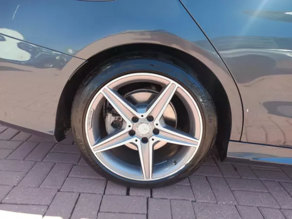 Mercedes-Benz C 300 9