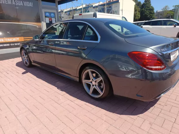 Mercedes-Benz C 300 11