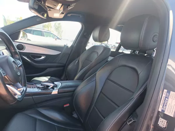 Mercedes-Benz C 300 16