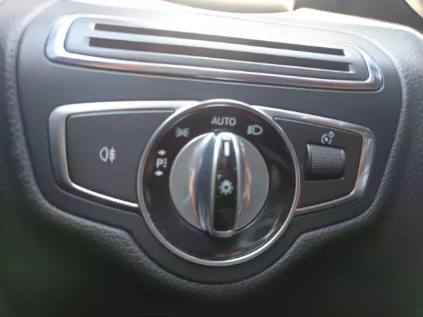 Mercedes-Benz C 300 19