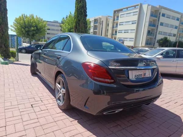 Mercedes-Benz C 300 54