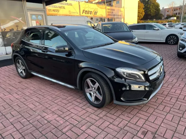 Mercedes-Benz GLA 180 CDi AMG Line 5