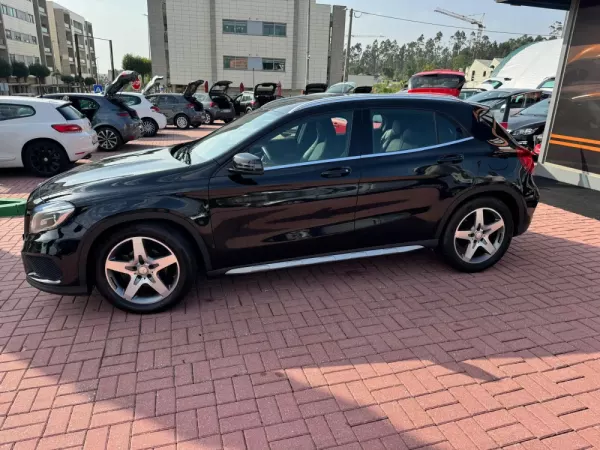 Mercedes-Benz GLA 180 CDi AMG Line 30