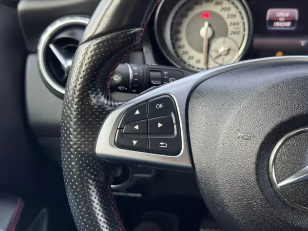 Mercedes-Benz GLA 180 CDi AMG Line 44