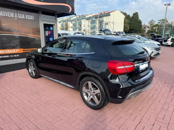 Mercedes-Benz GLA 180 CDi AMG Line 58