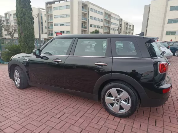 MINI Clubman One D 6