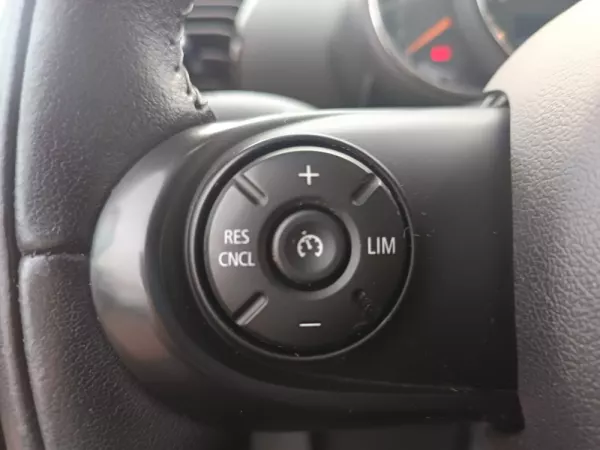 MINI Clubman One D 19