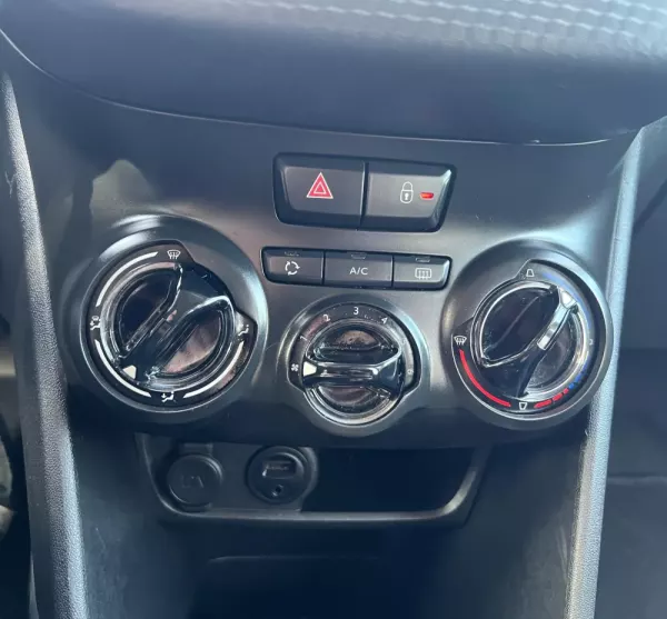 Peugeot 2008 1.2 PureTech Style 15