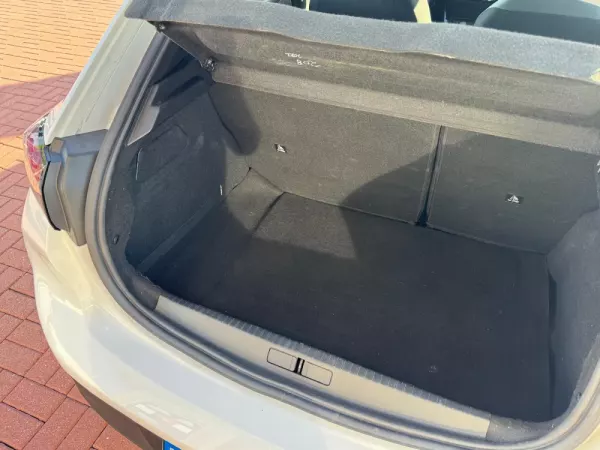 Peugeot 208 1.2 PureTech Active 4