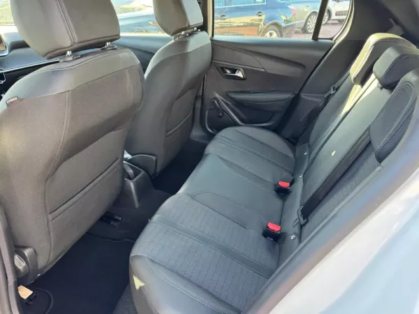 Peugeot 208 1.2 PureTech Active 10