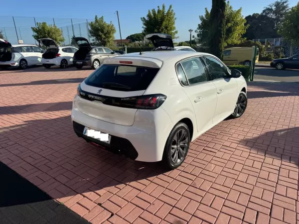 Peugeot 208 1.2 PureTech Active 28