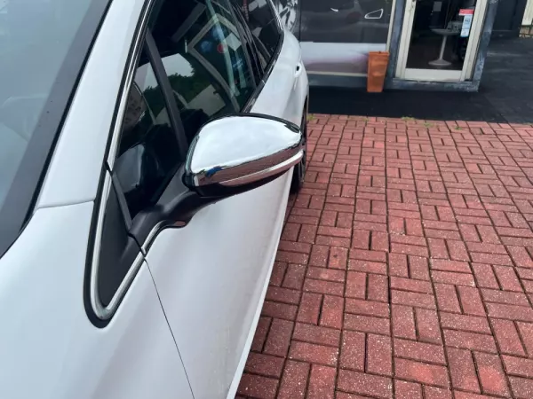 Peugeot 208 1.2 PureTech Allure 3