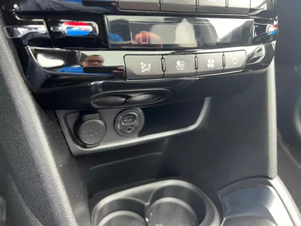 Peugeot 208 1.2 PureTech Allure 26