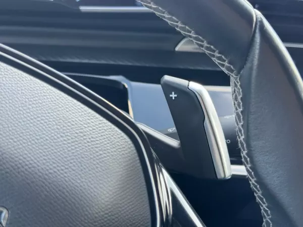 Peugeot 508 SW 1.6 Hybrid Allure e-EAT8 23