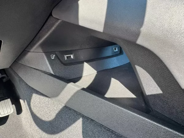 Peugeot 508 SW 1.6 Hybrid Allure e-EAT8 31