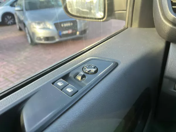 Peugeot Expert Outro 13