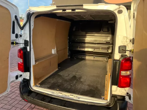 Peugeot Expert Outro 14