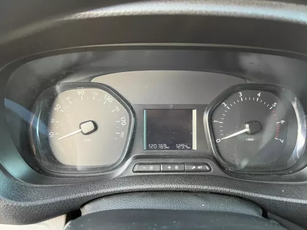 Peugeot Expert Outro 19