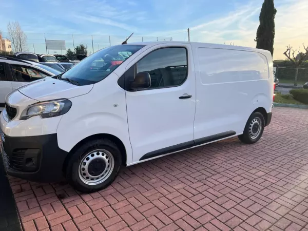 Peugeot Expert Outro 23