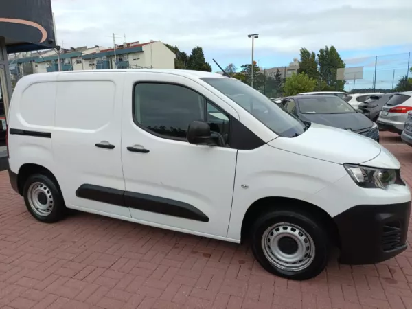 Peugeot Partner 4
