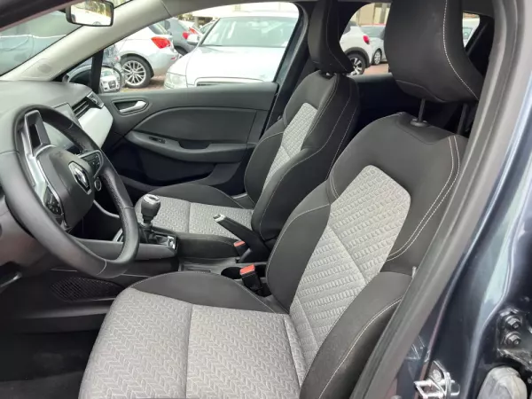 Renault Clio 19