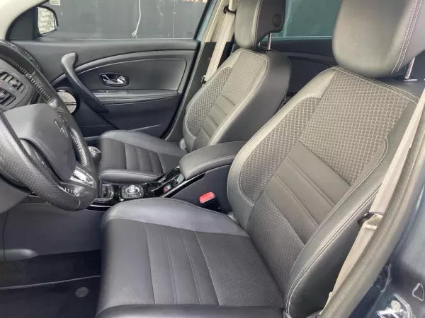 Renault Mégane Sport Tourer 1.5 dCi Bose Edition SS 6